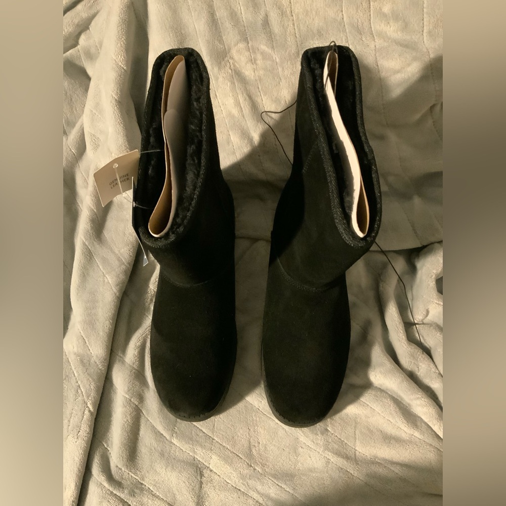 Woman’s size 11 boots from target